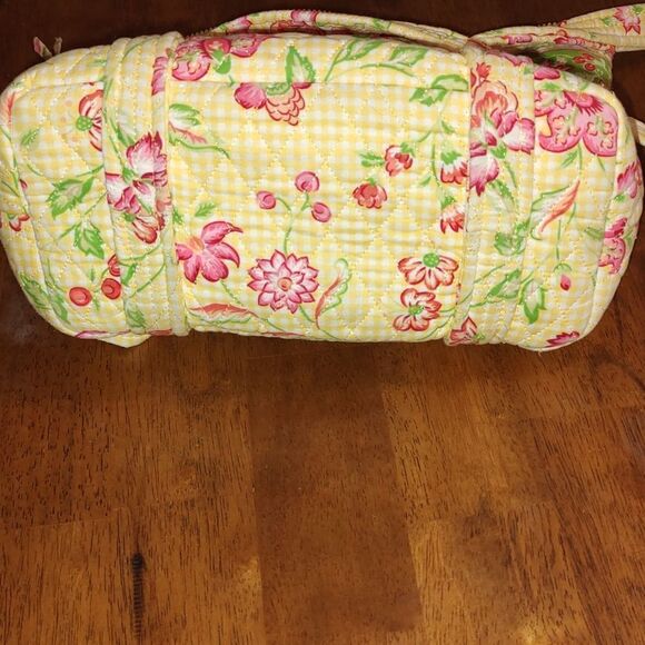 QK Quilted hand bag with beautiful bright colors - Picture 9 of 9